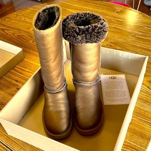 Classic tall uggs bronze - New in box